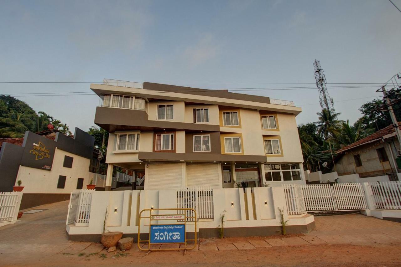 Oyo 39568 Alekha Gateway Sirsi Exterior photo